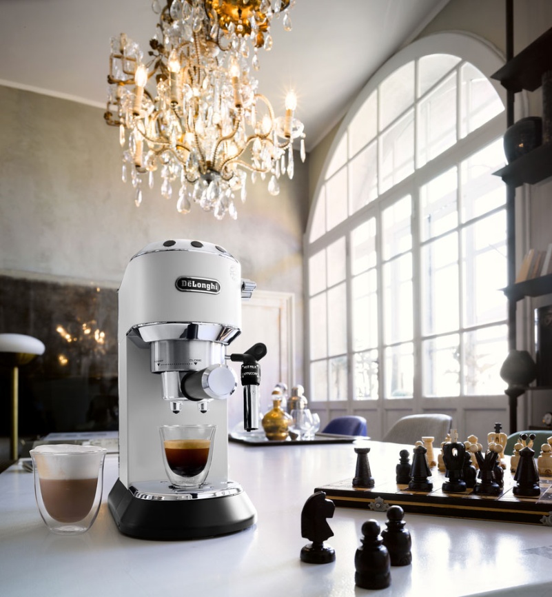Кофеварка De’Longhi EC 685.W, мощность 1350 Вт, 15 бар, термоблок фото 7